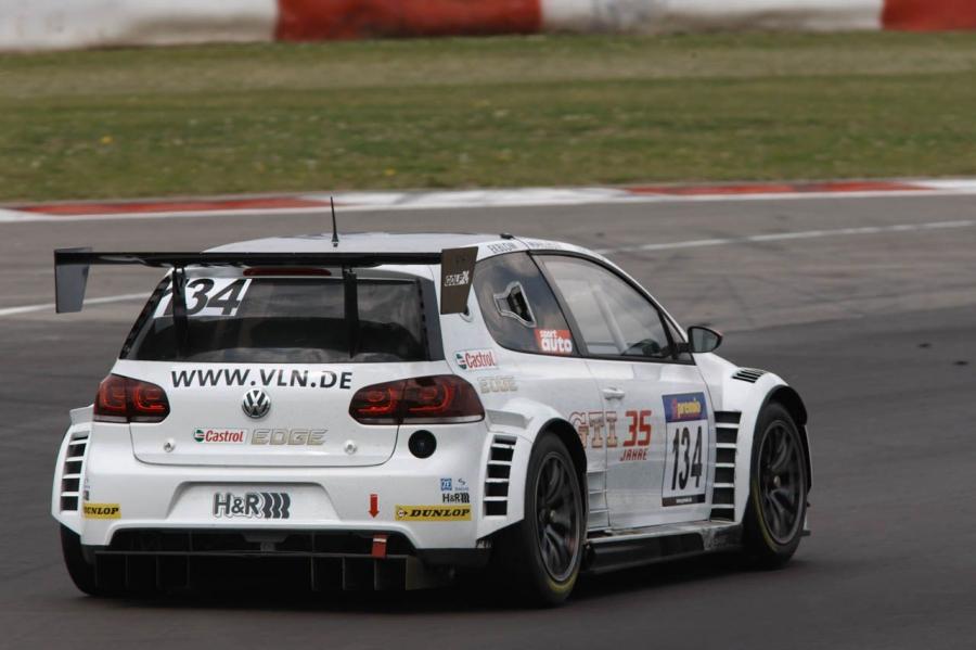  Volkswagen Golf24 24h Nurburgring 2011 года  (фото 18 из 34)